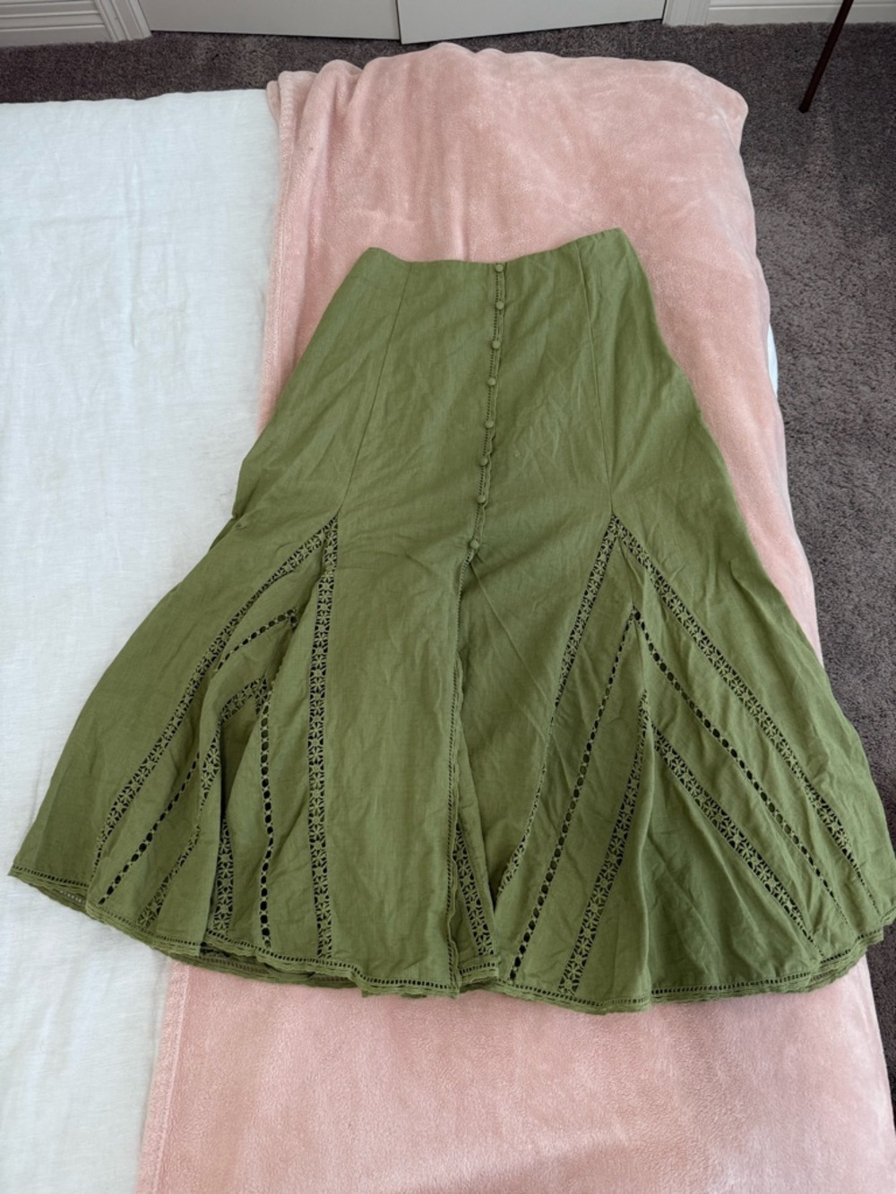Sezane Jolene Green Linen Midi Skirt with Lace Panels